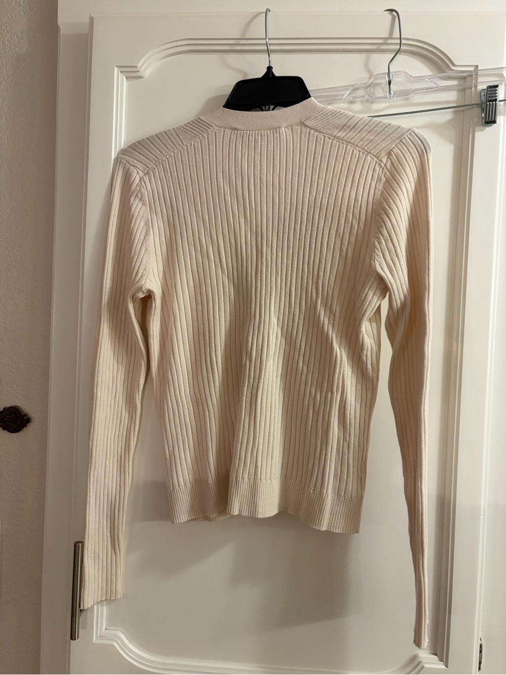 LOFT Cream Ribbed V-Neck Button Front Cardigan - Picture 2 of 6